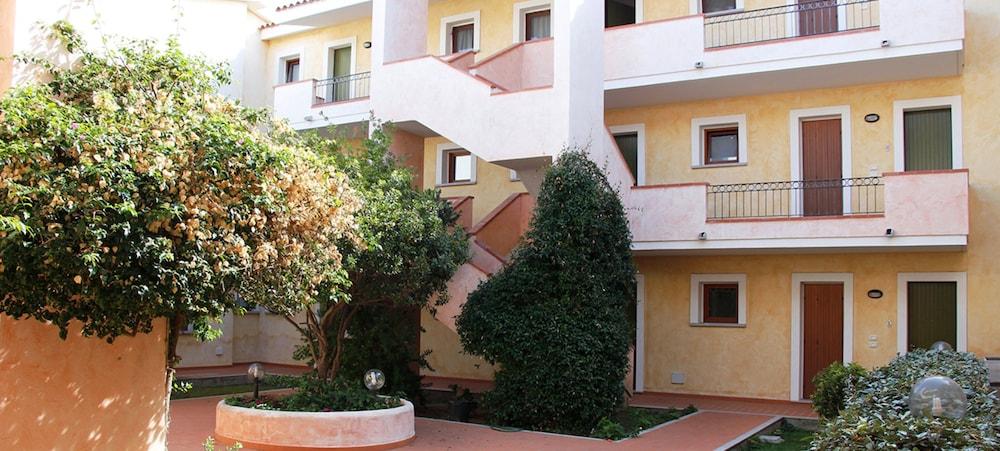 Residence Olimpo Santa Teresa Gallura Zewnętrze zdjęcie