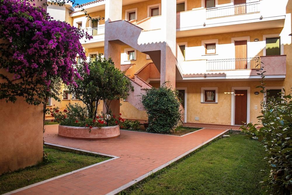 Residence Olimpo Santa Teresa Gallura Zewnętrze zdjęcie